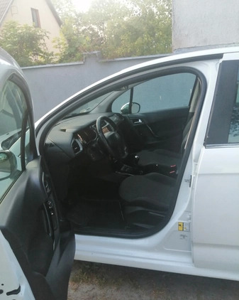 Citroen C3 cena 12900 przebieg: 141000, rok produkcji 2015 z Poznań małe 92